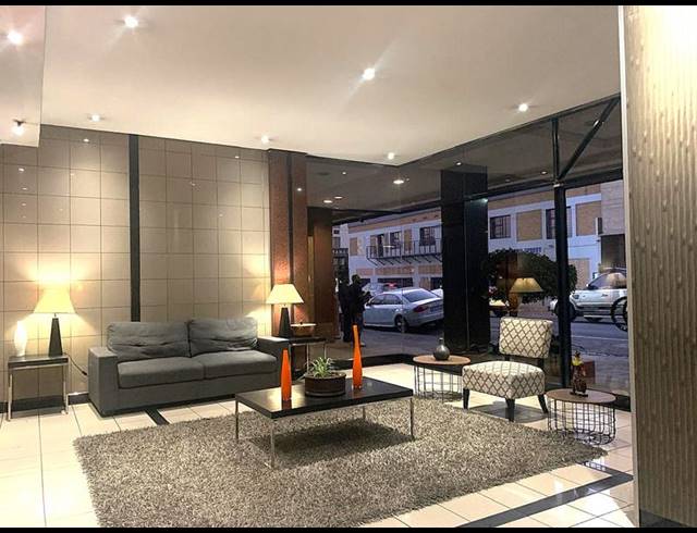 1 BEDROOM APARTMENT FOR SALE IN JOHANNESBURG CBD